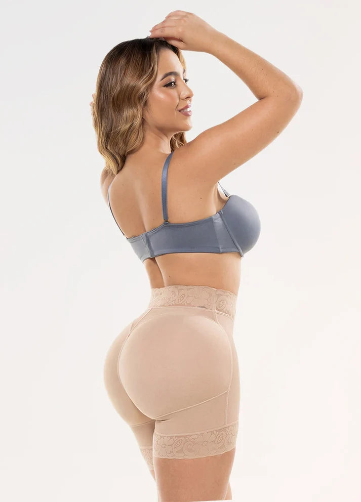613-B Short levantacola con realce de cadera