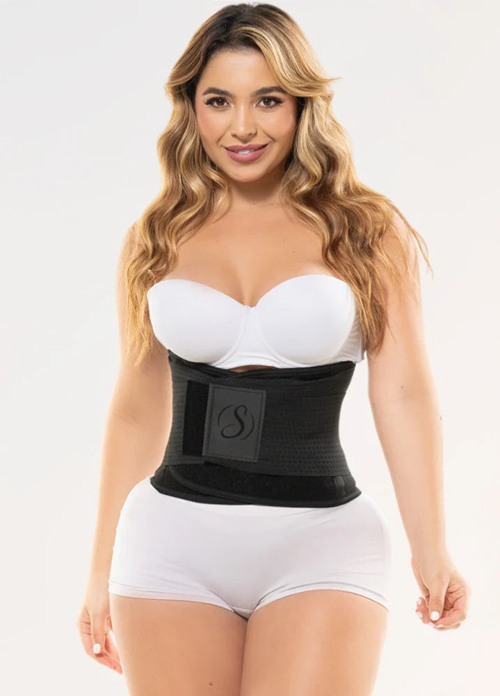 Cinturilla de Avispa Salome 330: Moldeado extremo y reducción